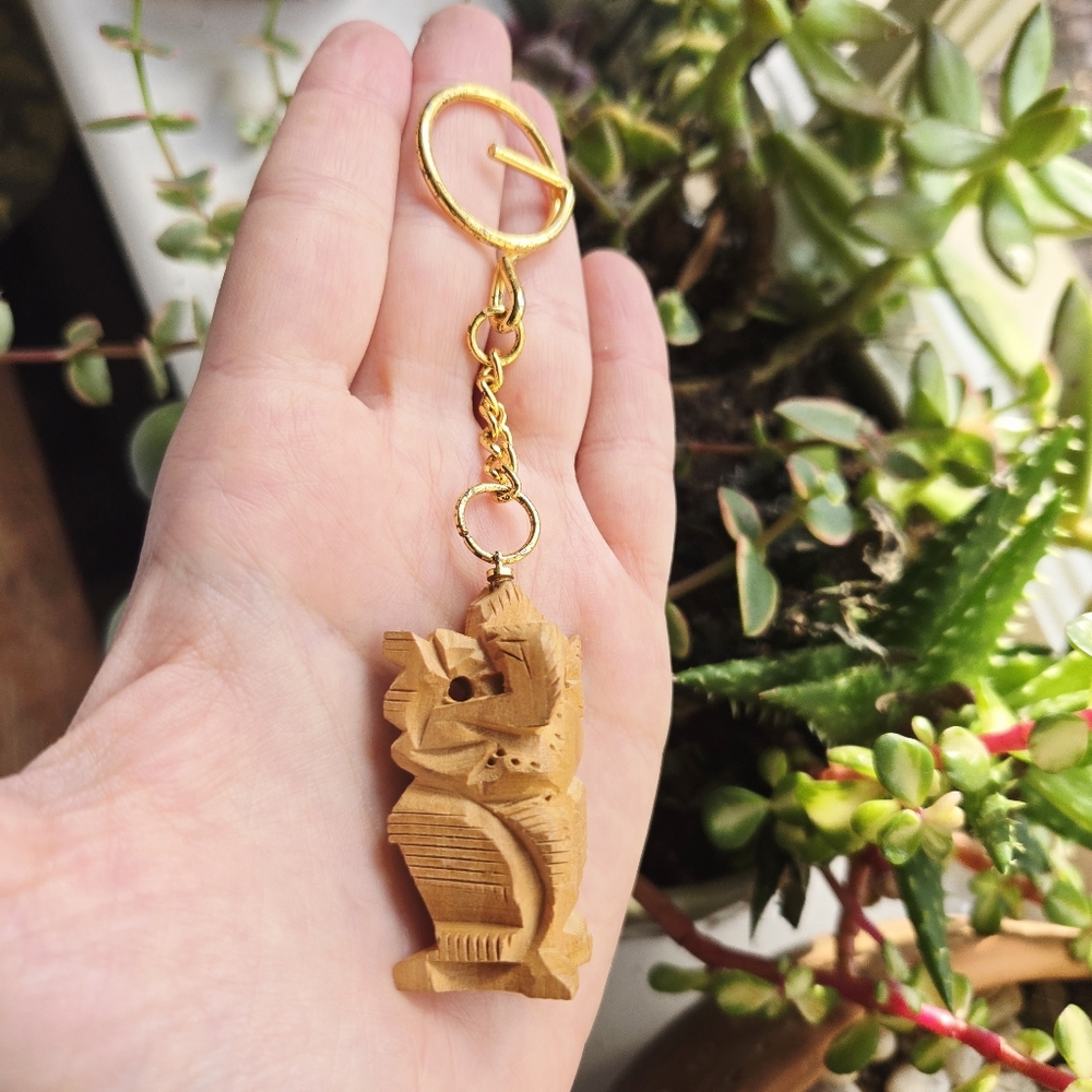 Vintage Ganesh Tribal Wooden Handcarved Keychain - Picture 5 of 8
